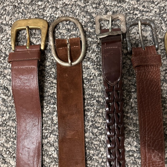 RARE COLLECTION of full grain leather belts from 1980s. - Picture 2 of 11